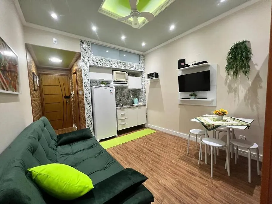 Studio 98 Metros da Praia SC98-405-1