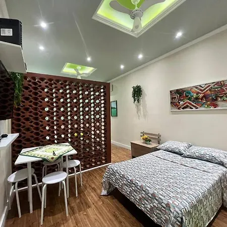 Studio 98 Metros da Praia SC98-405-2